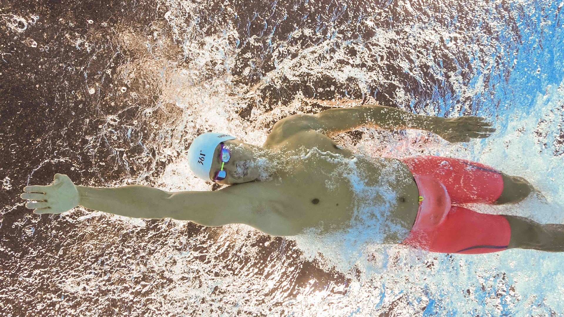 恩多比·恩乔：精准踢球和战术眼光成南非队的制胜法宝，恩多罗是哪个国家的城市